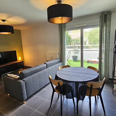 Hippolyte - Magnifique En Centre-ville *